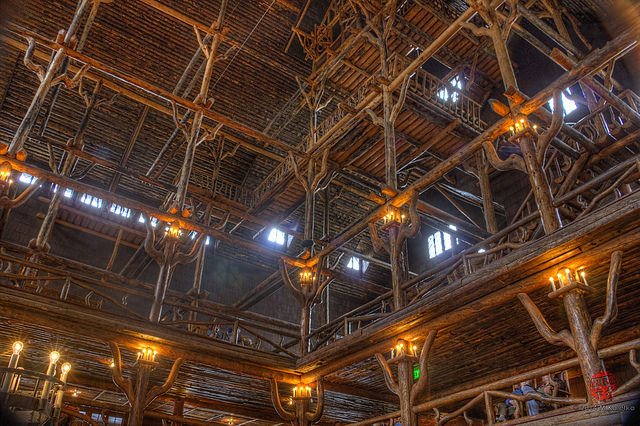 Old Faithful Inn 3