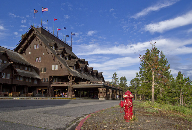 Old Faithful Inn